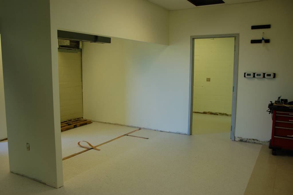 newfloor4.jpg - 33689 Bytes