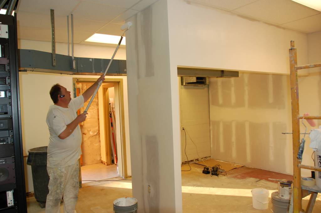 paint1.jpg - 62621 Bytes
